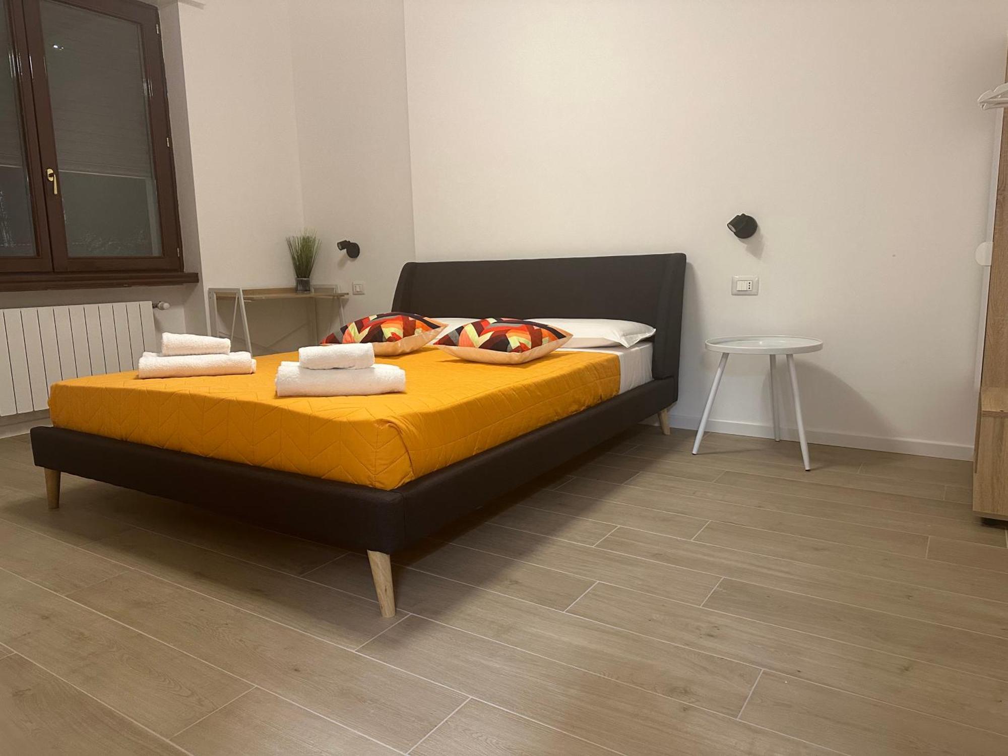 Feel - Central Beat Apartment Бергамо Екстер'єр фото